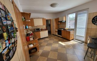 Vanzare vila individuala 5 camere - Poză 3