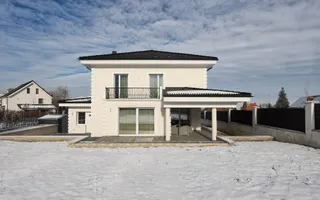 Casă ideală pentru familie în Brașov, Bunloc – spațioasă, luminoasă, priveliște - Poză 18