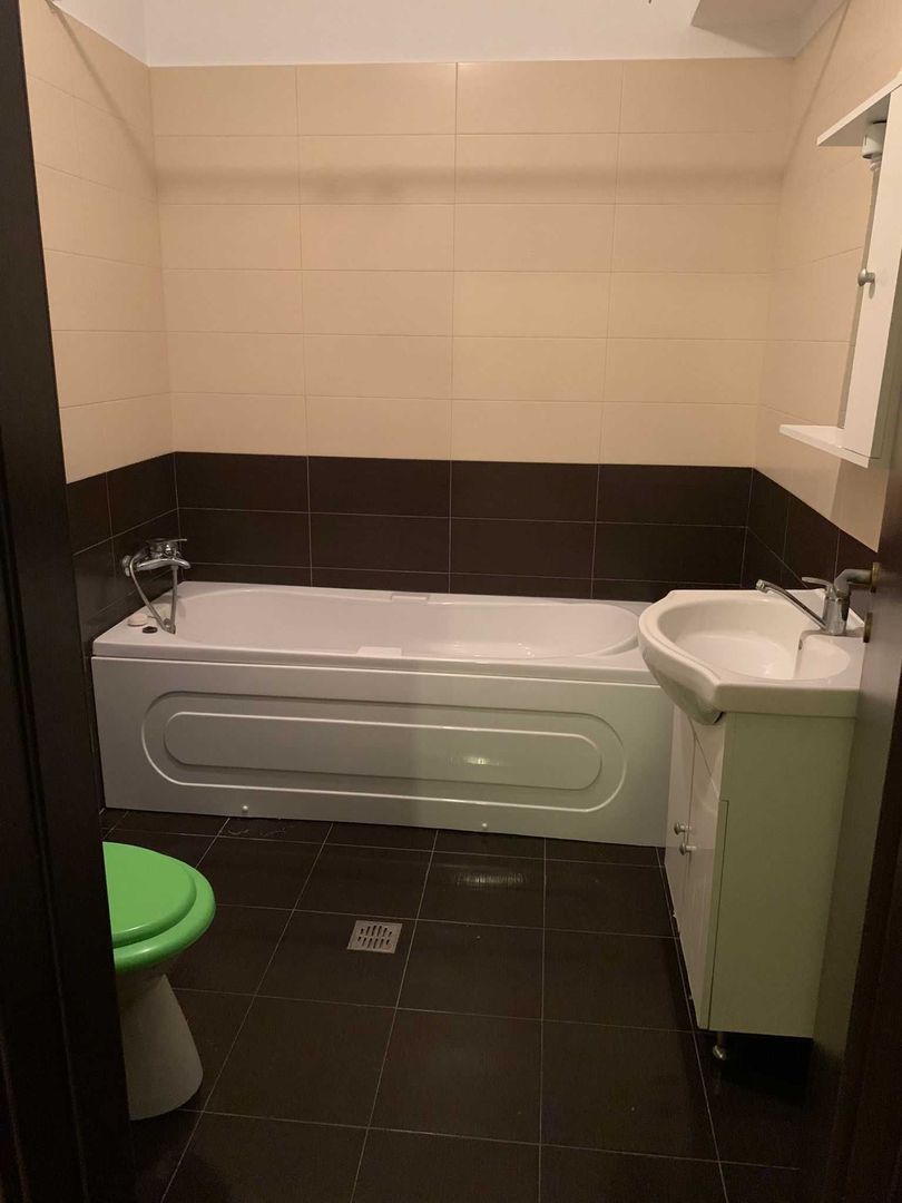 De vanzare apartament 3 camere 95 mp, Cartierul Latin - Poză 6