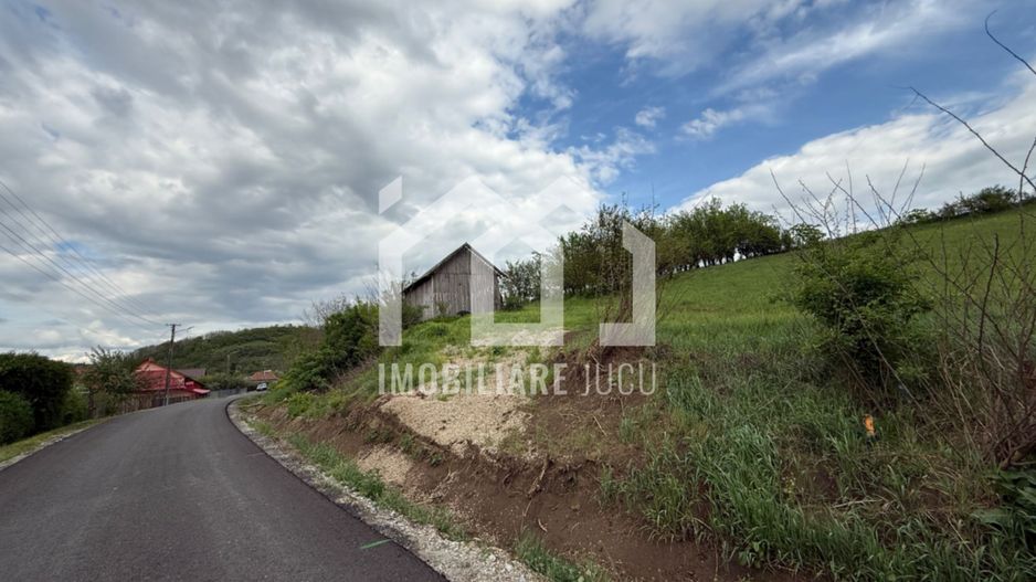 Teren intravilan construibil – 2.100 mp | Căianu - Poză 1