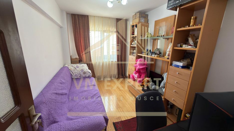 APARTAMENT 3 CAMERE ETAJ 3 VIȘOI CAMPULUNG - Poză 8