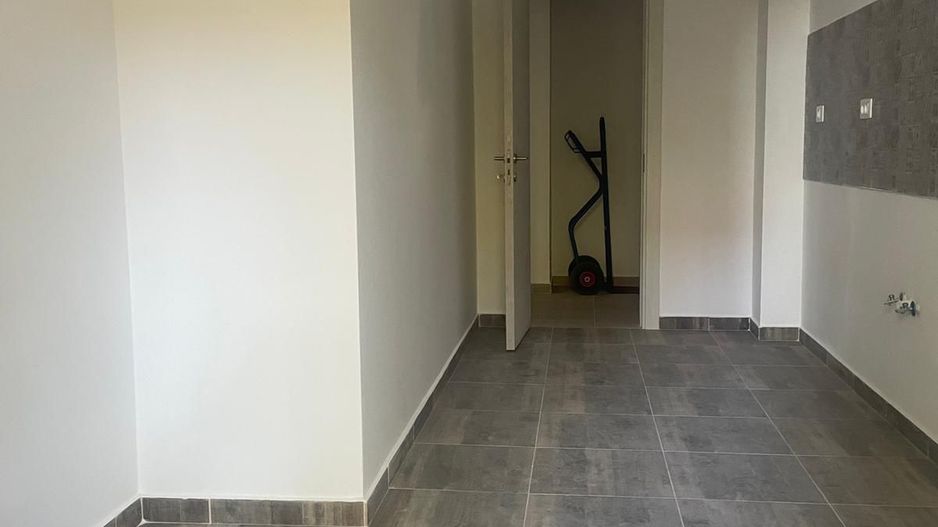 Apartament 3 camere,fix langa metrou,complex cu piscina - Poză 6