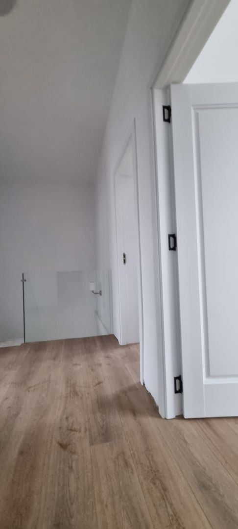 Reședință Modernă cu Finisaje Distinse - Poză 41