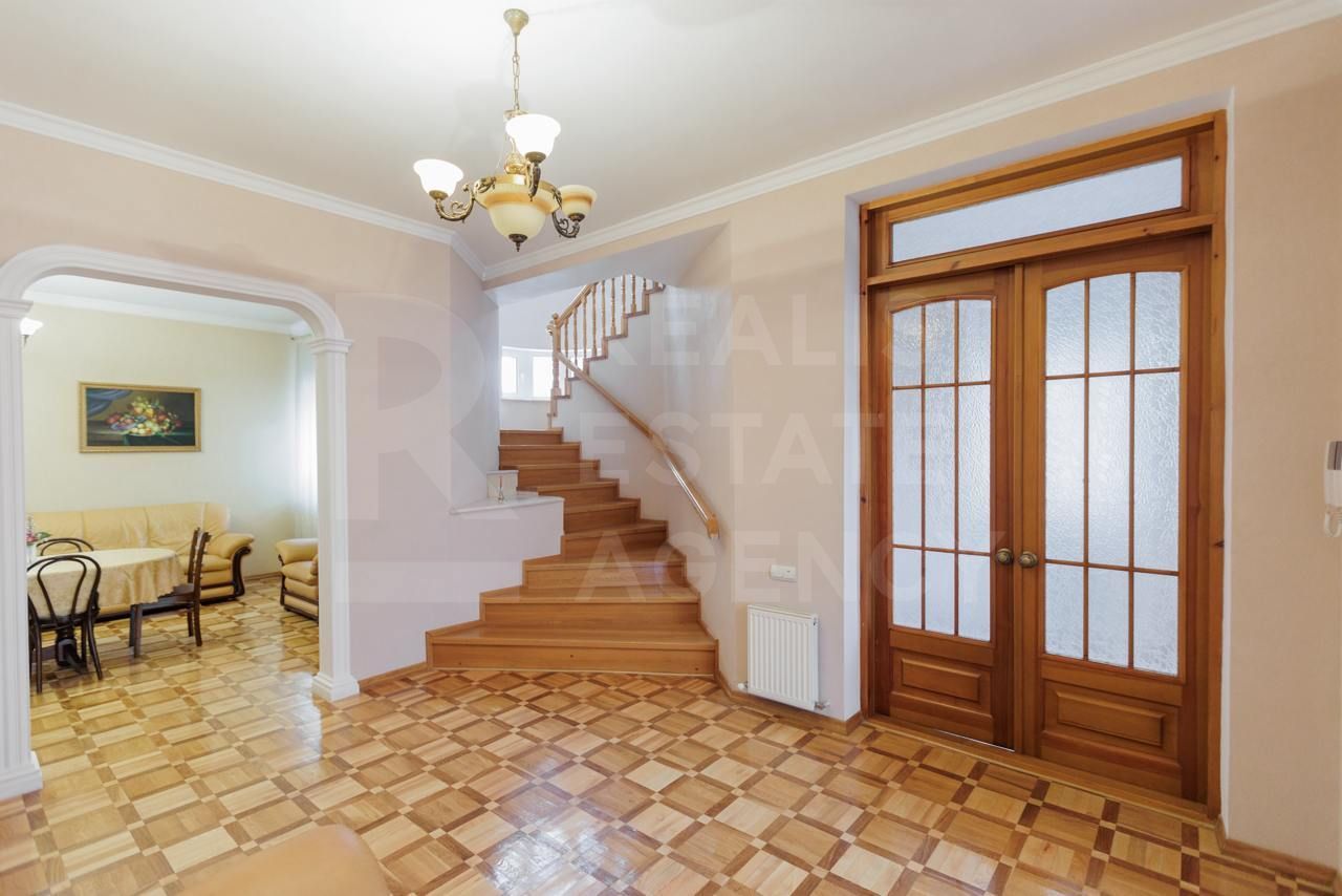 Chirie, casă, 3 nivele, 5 camere, Mihail Berezovschi, Telecentru - Poză 11