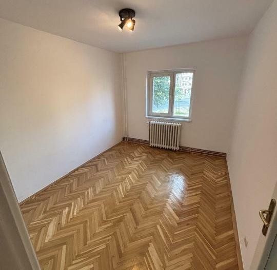Apartament 3 camere zona Dorobanti etaj 1 cu Garaj - Poză 2