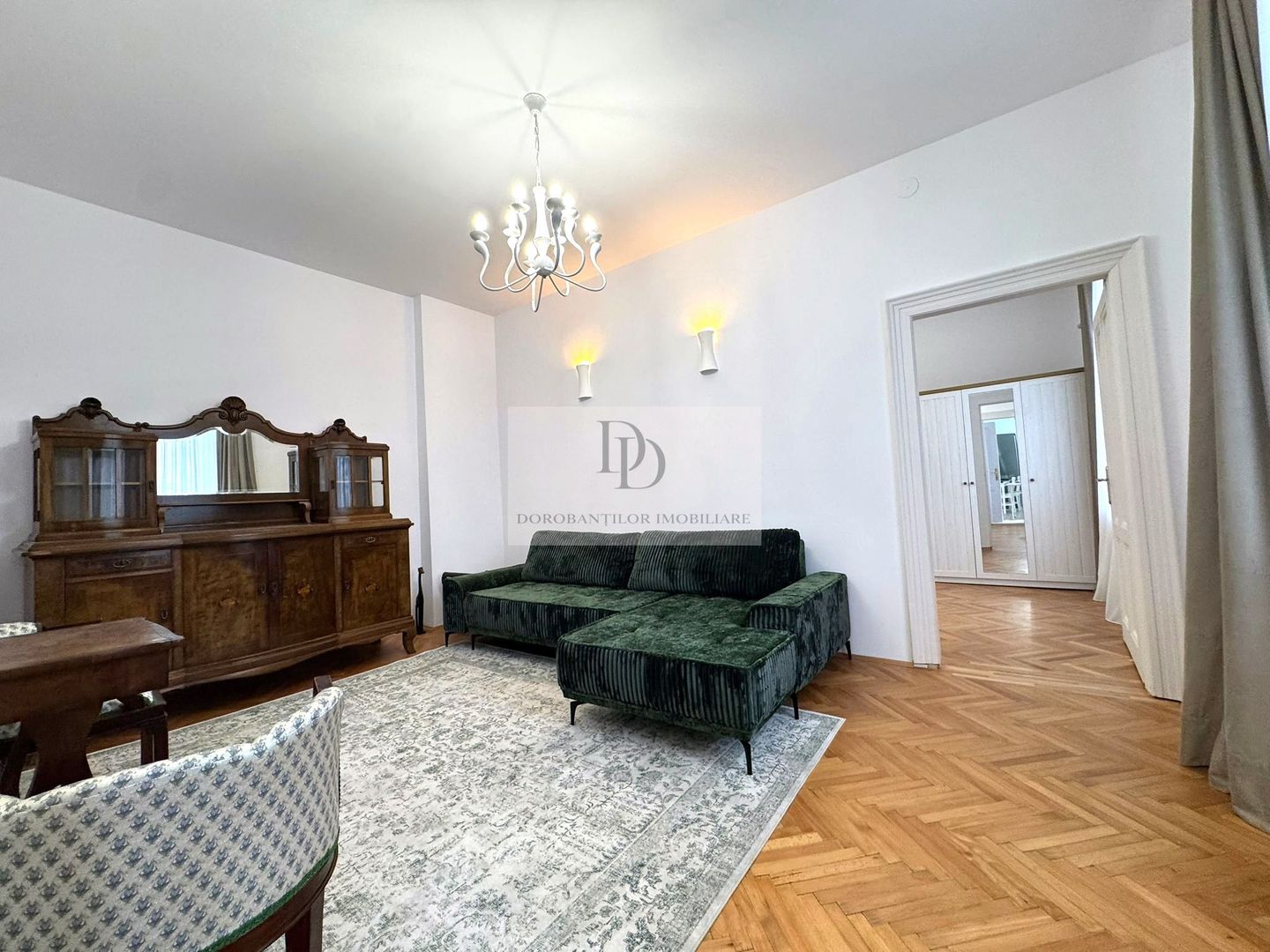 Apartament cu 3 camere Ultracentral | Parcare inclusă | Zona Horea - Poză 3