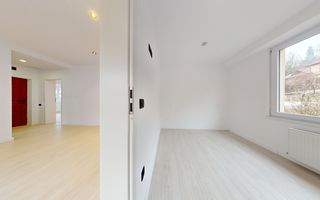 Apartament in vila zona centrala - Poză 19