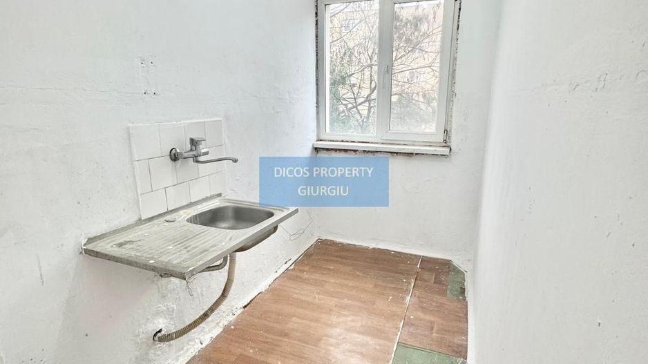 Apartament 2 camere de vânzare, Strada Tineretului, etaj 2 - Poză 2