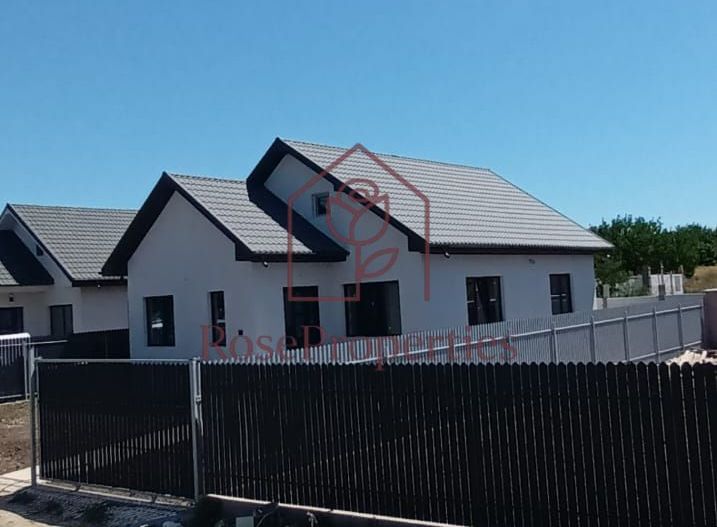 Casa noua de vanzare | Valu lui Traian | Zona C - Poză 4