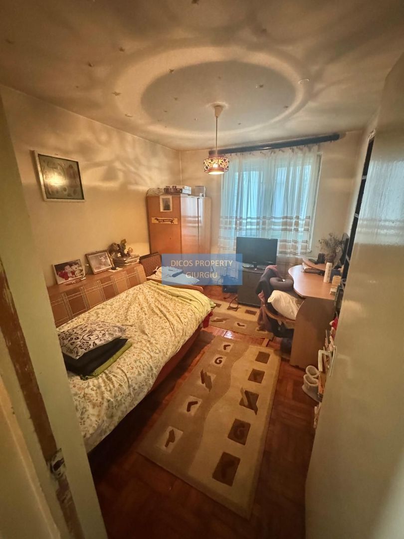 Apartament 3 camere -Centru - Poză 4