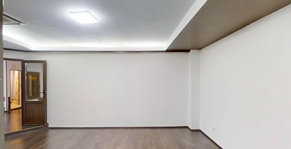 Apartament 5 camere,  Etaj integral vilă monument arhitectural - Poză 2