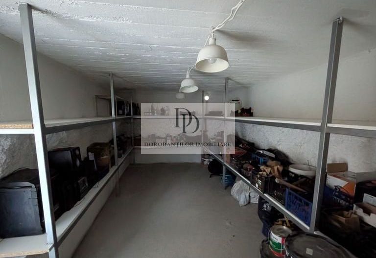 Vanzare 3 case | Teren 1400 mp | Garaj auto + Anexe - Poză 24