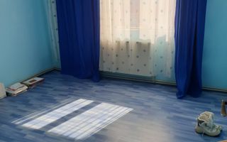 Apartament cu 3 camere de vânzare. Zona Micro 5 - Poză 5