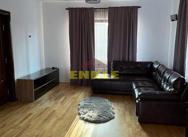 Casa , P+1+teren, 420 mp,situata in Broscauti ,pret 125000 Euro - Poză 1