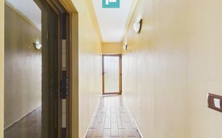 Casă spațioasă în Sântana - Poză 22