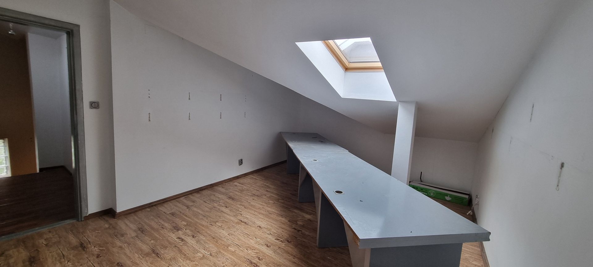 Casă P+M, 4 camere, str Lebedei, singur in curte - 600 E. Comision 0 - Poză 6