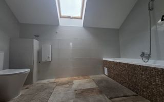 Casă complet renovată de vânzare în Amnaș – la doar 25 km de Sibiu! - Poză 10