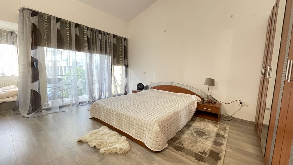 Casa de vanzare in zona Torontalului - Poză 1