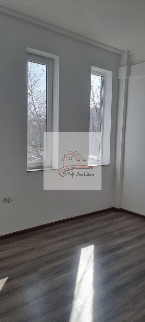 SPATIU COMERCIAL-PELICAN - Poză 1