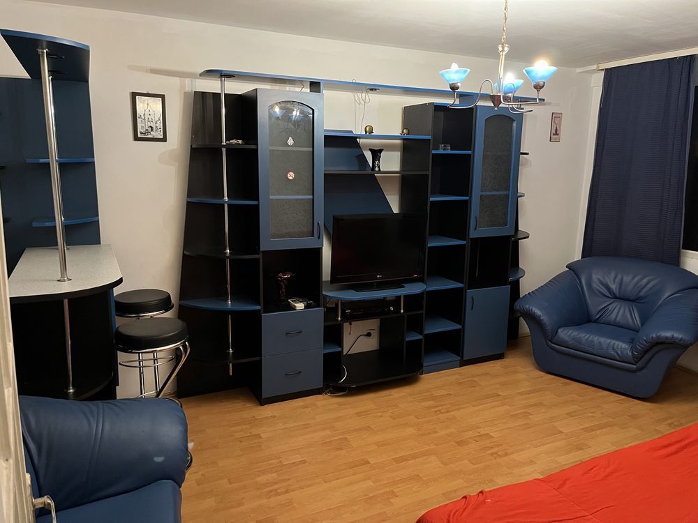 Apartament 3 camere decomandat 5 minute de metrou Valea Ialomitei - Poză 1
