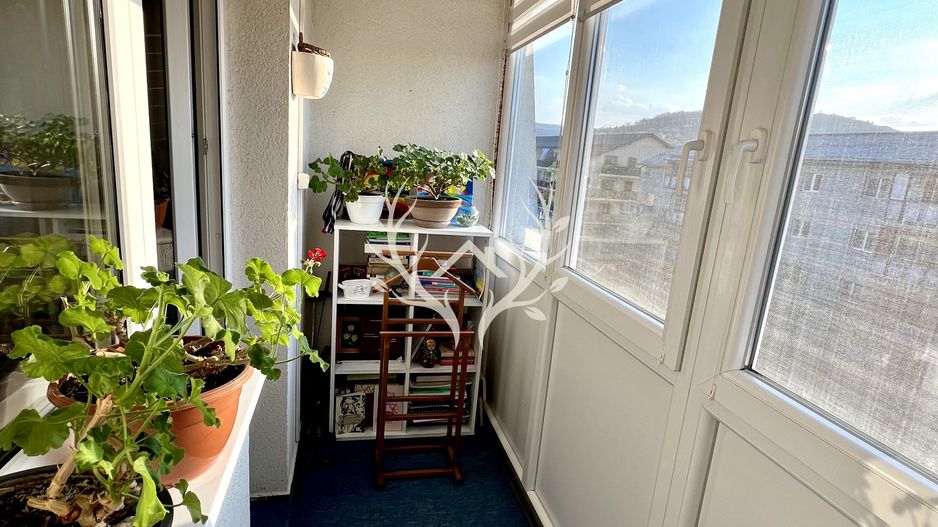 Apartament cu 2 camere decomandate, 2 balcoane, parcare | Str. Cetății - Poză 9