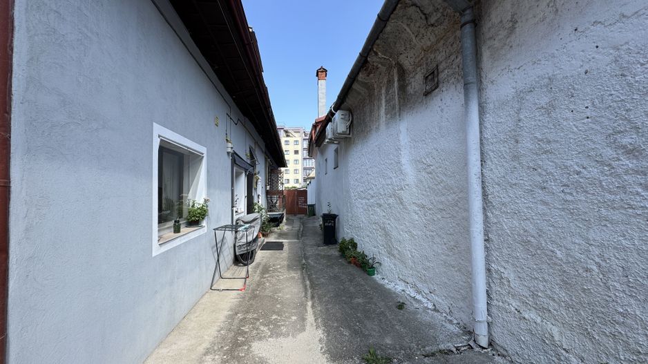 Apartament cu 2 camere la casa in Blumana, str De Mijloc - Poză 24