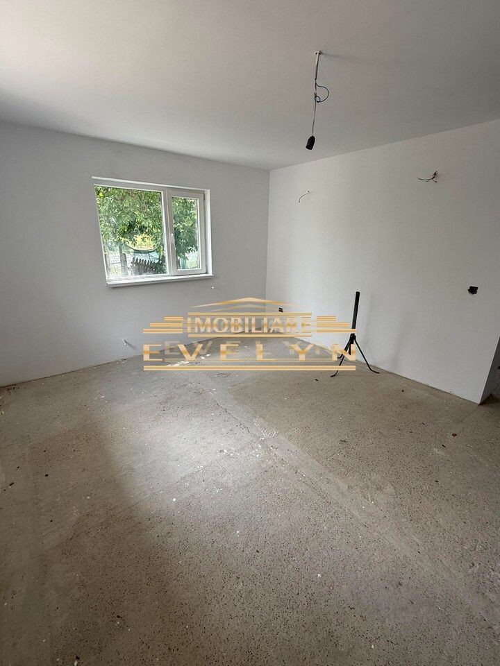 Casă parter de vânzare – Str. Săvenilor, Botoșani | 98.000 € negociabil - Poză 7