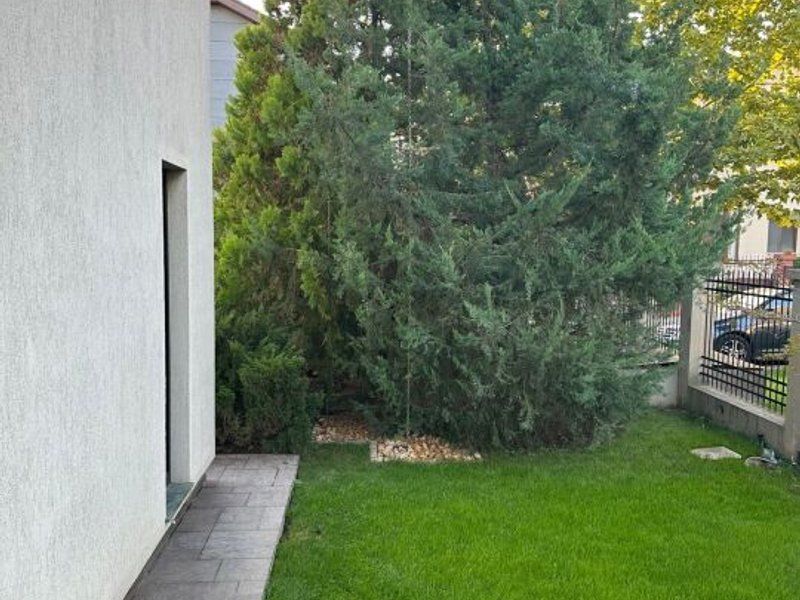 Vila lux de vanzare in cel mai dorit complex din Erou Iancu Nicolae-locatie rara - Poză 44