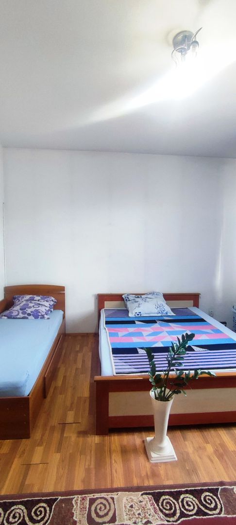 Apartament cu 3 camere in Craiter - Poză 10