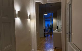Apartament in imobil istoric, zona centrală in Cluj-Napoca, mobilat. - Poză 2