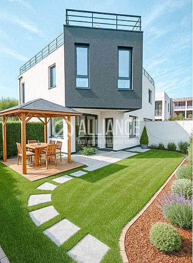 PALAZU MARE(COD 05) - Curte proprie. Vedere panoramică spre lac. - Poză 1