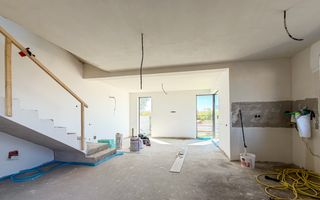 Casa cu arhitectura moderna, Buna Ziua - Poză 5
