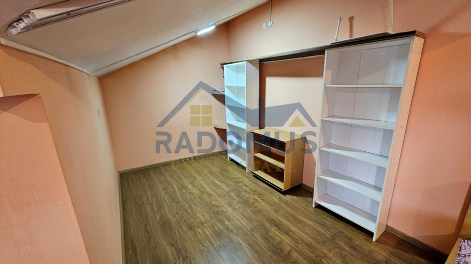 Vilă spațioasă, central, ideală pentru activități comerciale/birouri - Poză 20