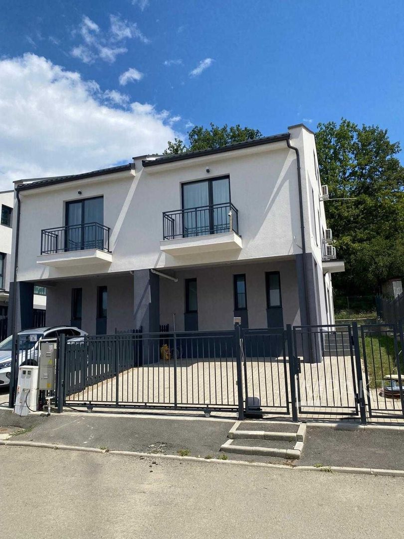 Casa tip duplex de închiriat, zona Oasului - Poză 1
