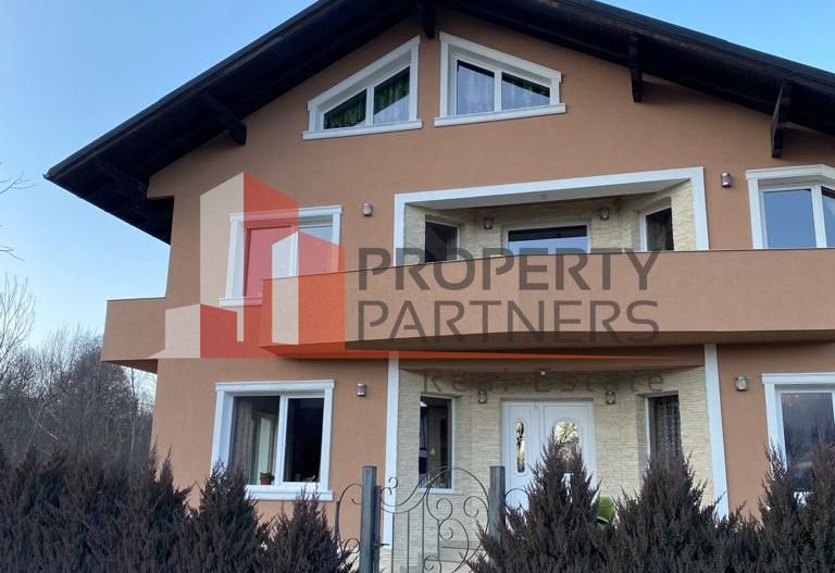 Vila de locuit in Bran/Predelut cu panorama superba. - Poză 7