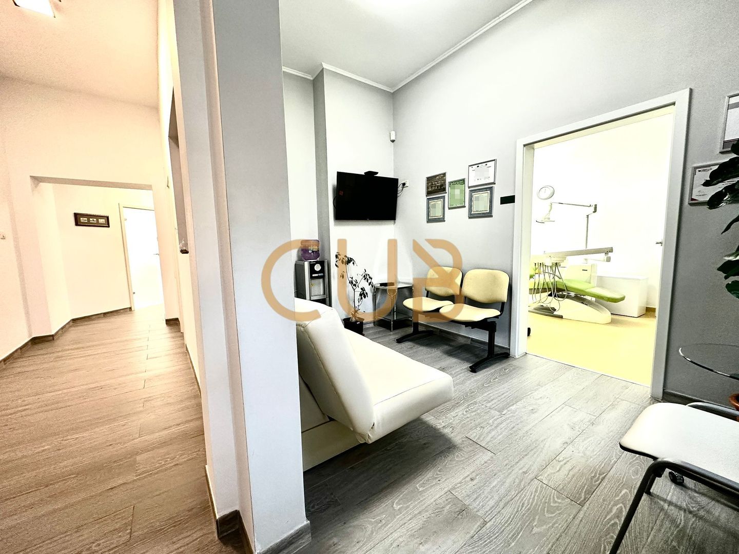 SPATIU COMERCIAL DE VANZARE – DESTINAŢIE SERVICII MEDICALE - Poză 4