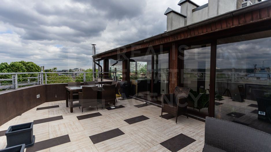 Chirie, apartament, 4 camere, strada Mihai Eminescu, Centru - Poză 3