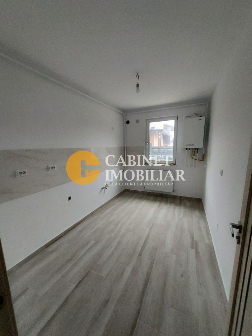 BUCIUM - 1 CAMERA DECOMANDAT - LOC DE PARACRE INCLUS - INTABULAT - Poză 1