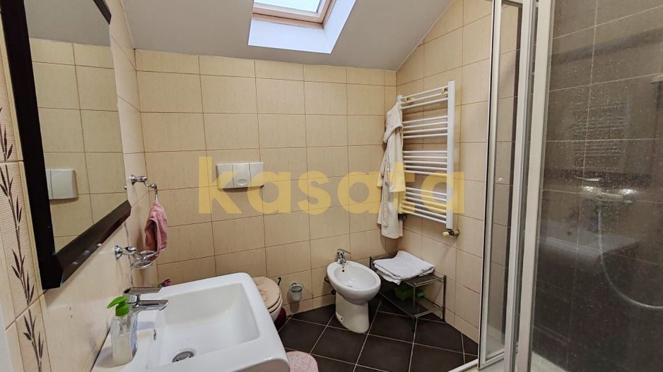 Vila care redefinește echilibrul între rafinament, spațiu și liniște - Poză 48