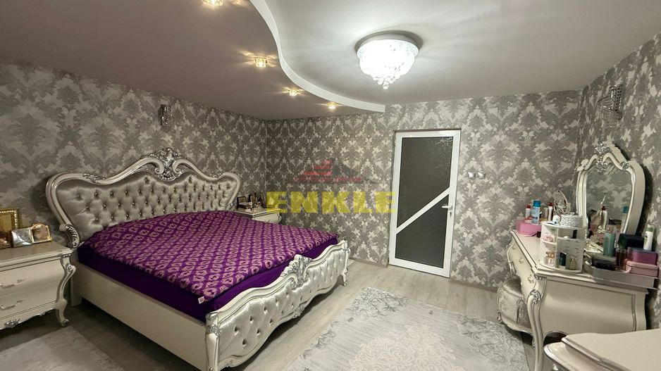 De vanzare Vila situata Ultracentral-425 mp - Poză 4