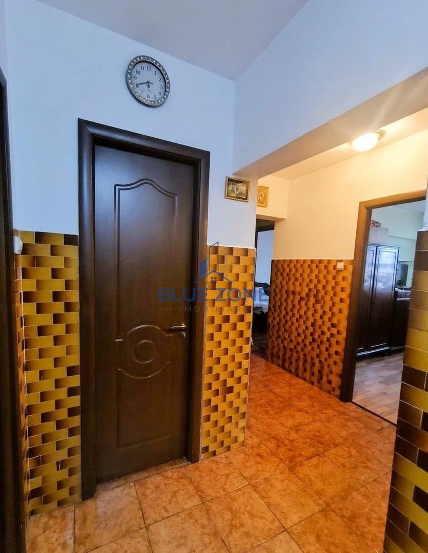 Apartament cu 3 camere de vânzare în Drumul Taberei - Poză 5