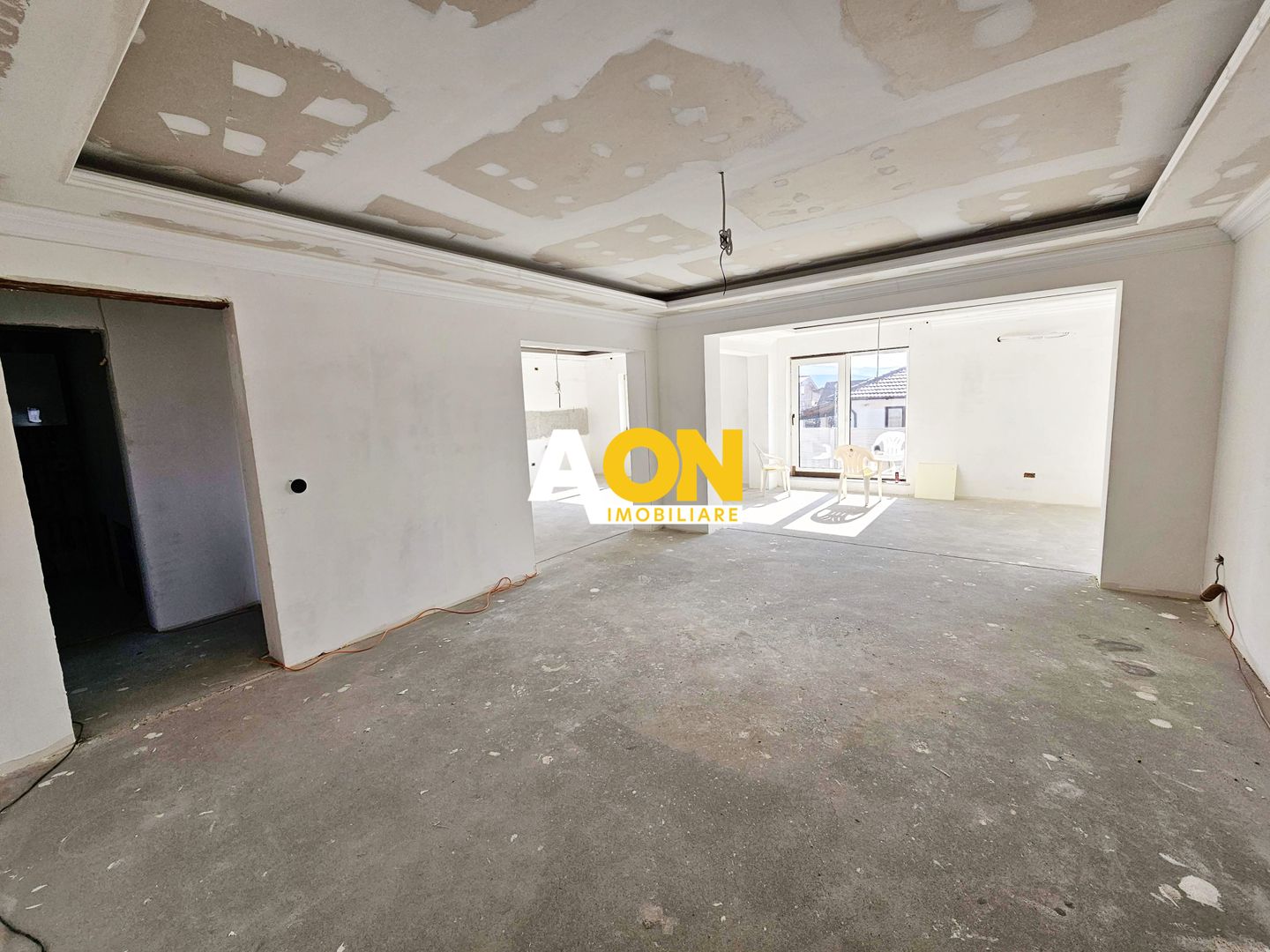 Casă 6 camere în Ciugud, dotări premium și design modern, 710 mp teren - Poză 11