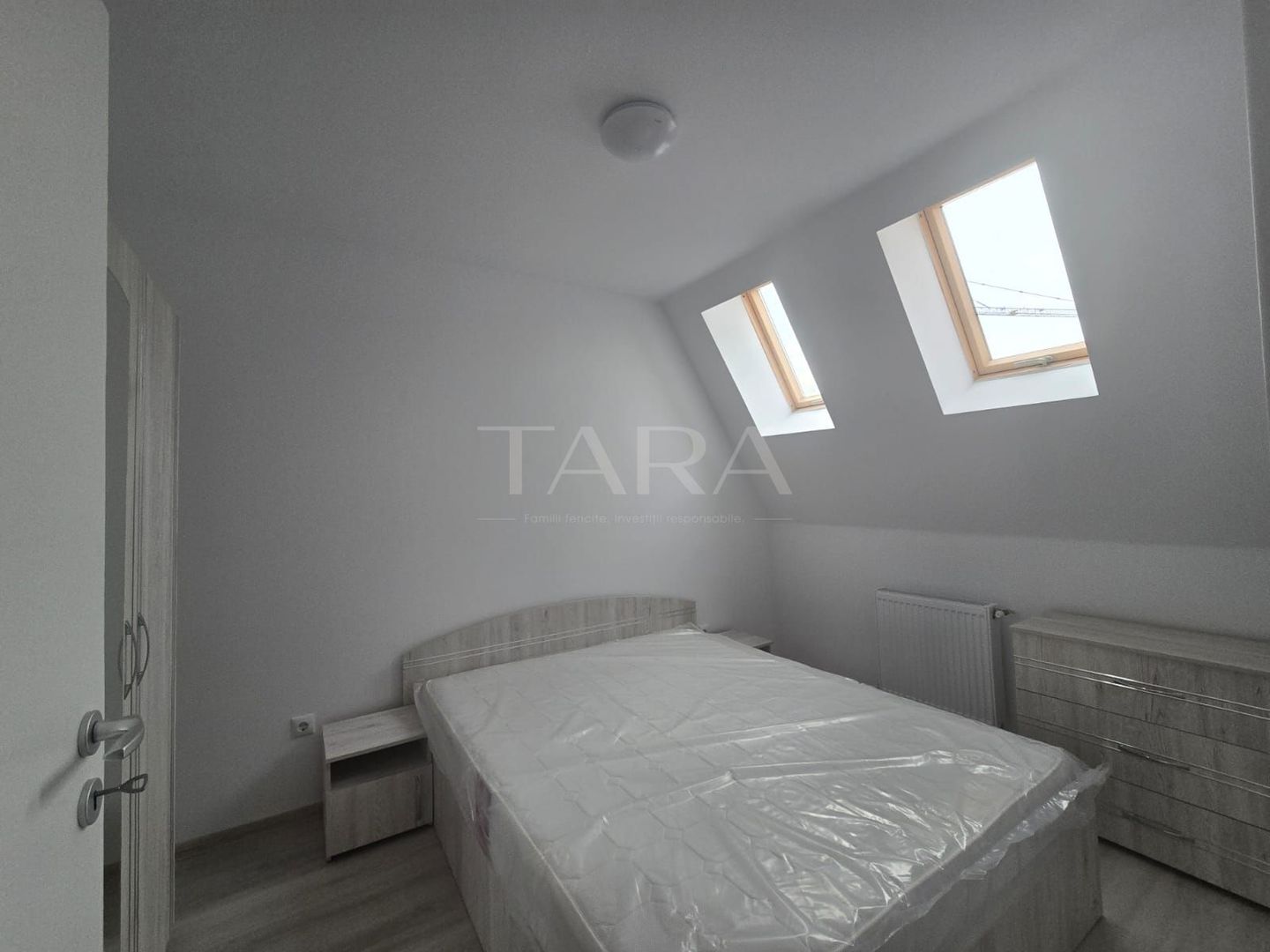 Vanzare apartament cu 3 camere Floresti zona Jysk - Poză 2