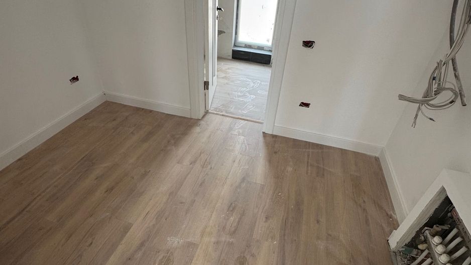 Vile Tunari, zona BUNA, Toate Utilitatile, curte 350m2 - Poză 13