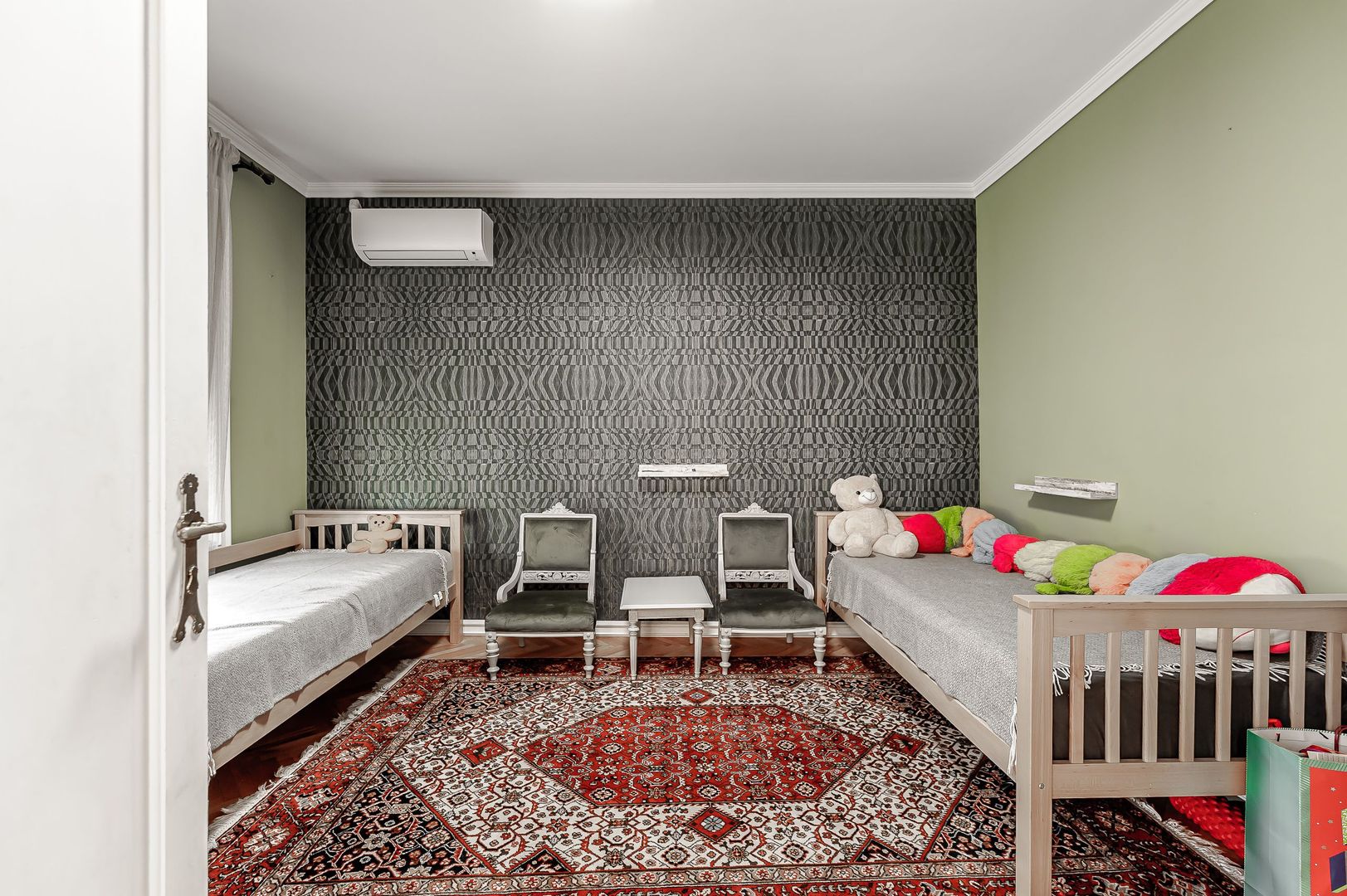 Apartament cu 3 camere ultracentral cu garaj - Poză 5