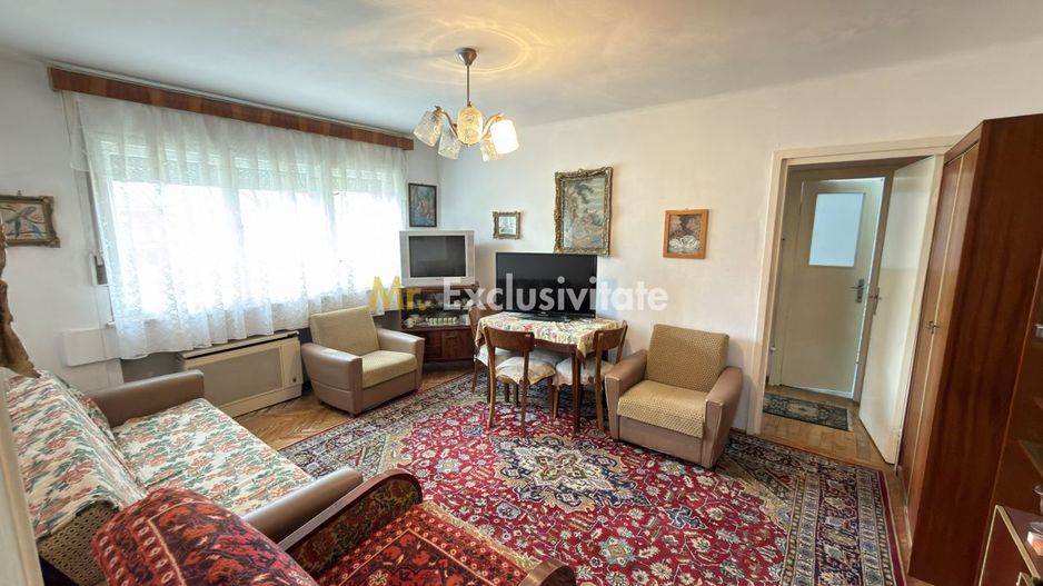 Apartament 3 camere MV1 Str. Gladiolei 6 Etaj III - Carei - - Poză 2