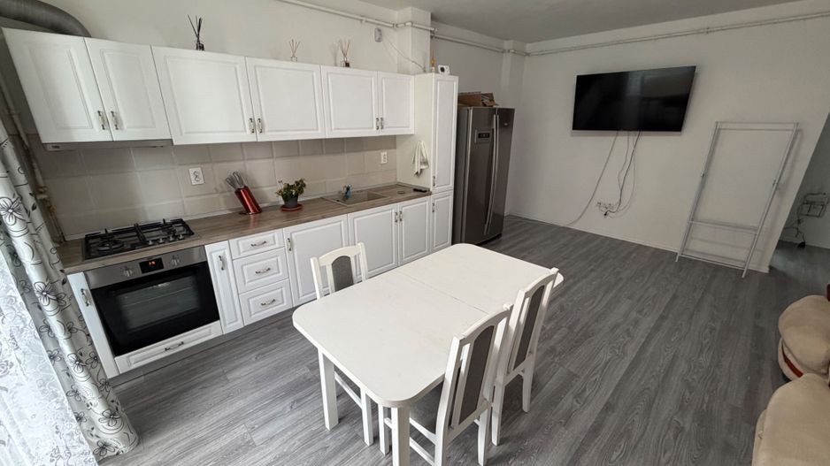Apartament 3 camere de inchiriat - zona Arex - Poză 4