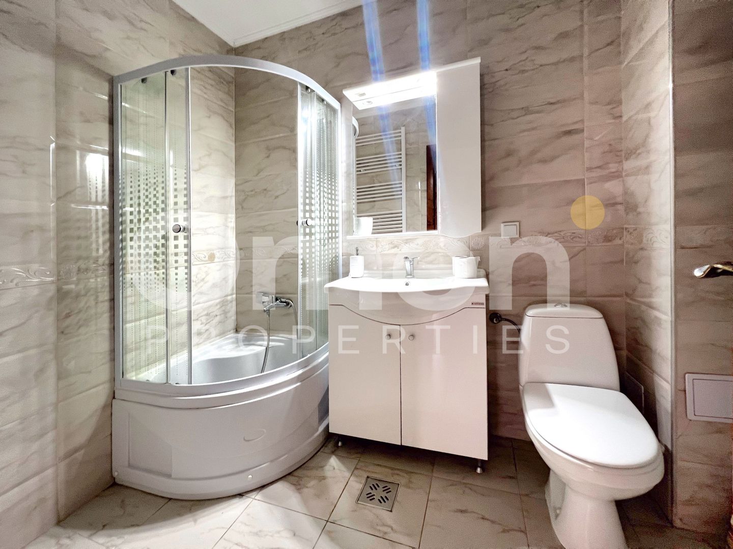 Apartament de închiriat 3 camere ,  pe Republicii, Baia Mare - Poză 6