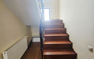 Vilă spațioasă Strejnicu S+P+1E+M, 8 camere, garaj, teren 595 mp - Poză 44