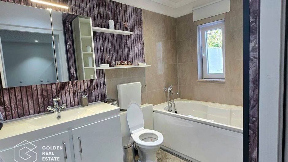Casă cu design deosebit în Vladimirescu - Poză 15